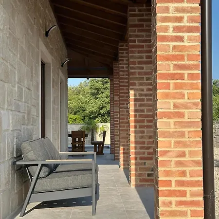 Rustika Emilia Villa *